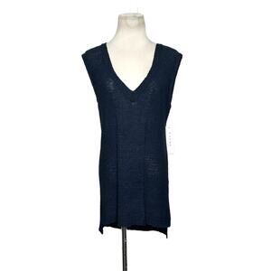 Cyrus navy blue sleeveless knit top vest size M